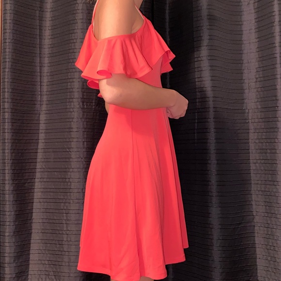 Express Cold Shoulder Ruffle Dress - Picture 2 of 4